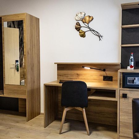 Hotel Rosenstein Heubach  外观 照片