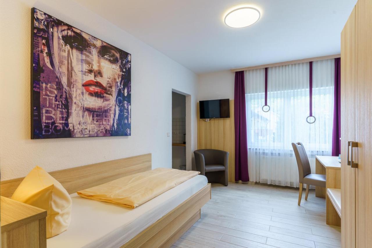 Hotel Rosenstein Heubach  外观 照片