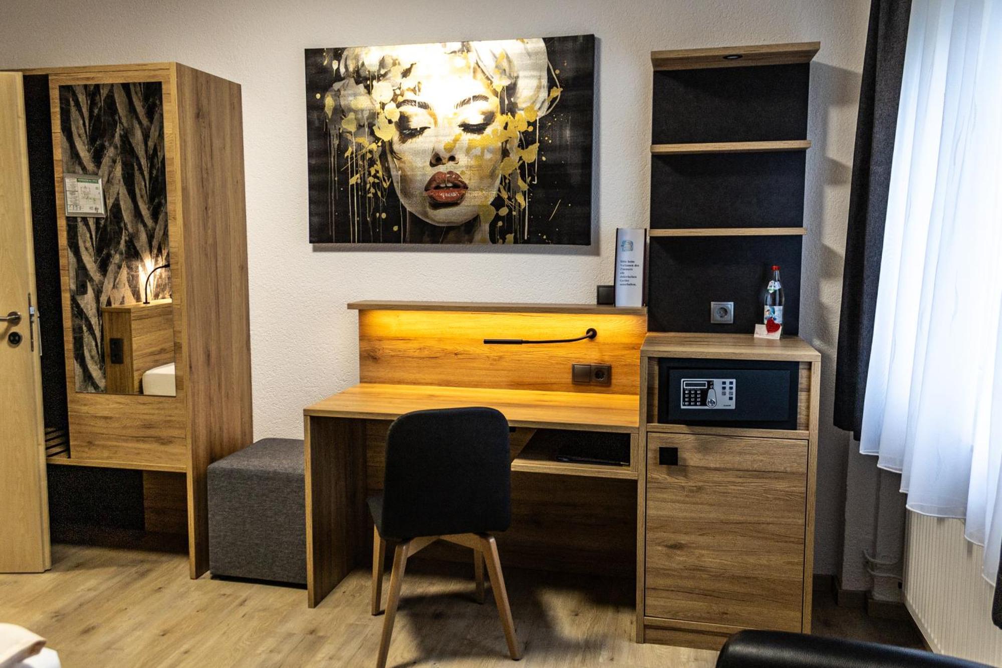 Hotel Rosenstein Heubach  外观 照片