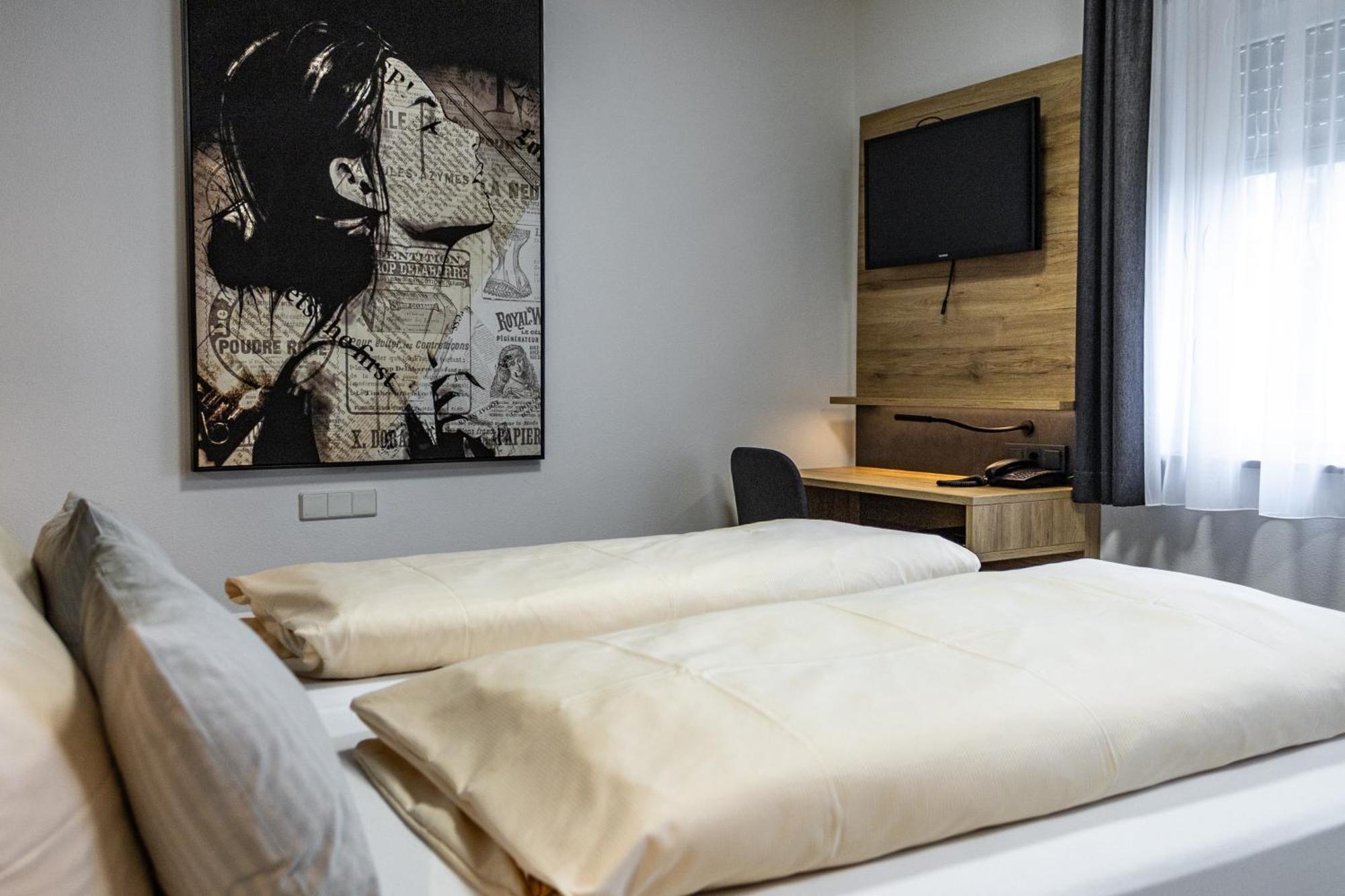 Hotel Rosenstein Heubach  外观 照片